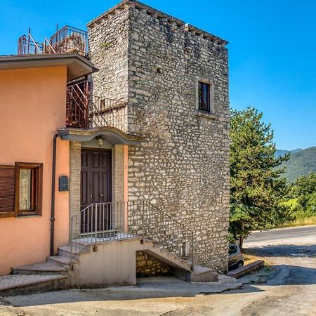La Torre Di Piediluco Daire Col Sant'Angelo Dış mekan fotoğraf